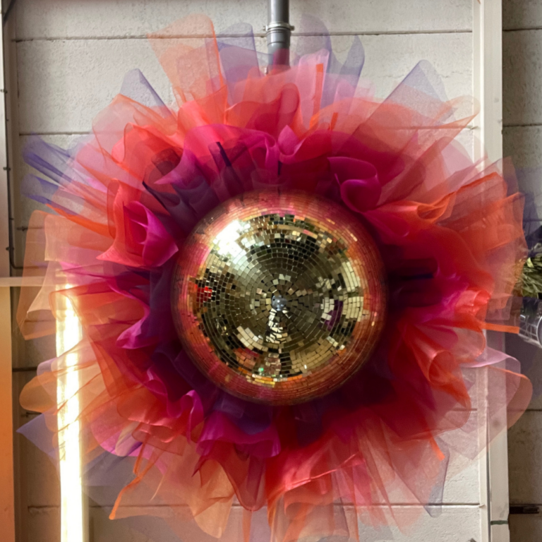 Discobol goud met tule per stuk