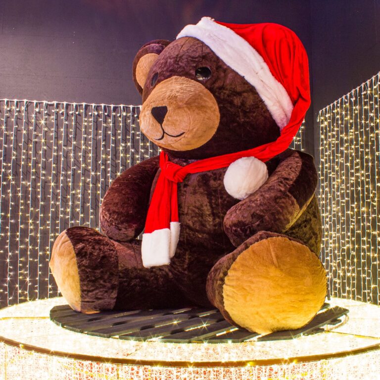 Kerst teddybeer donker bruin 350cm "Opblaasbaar"